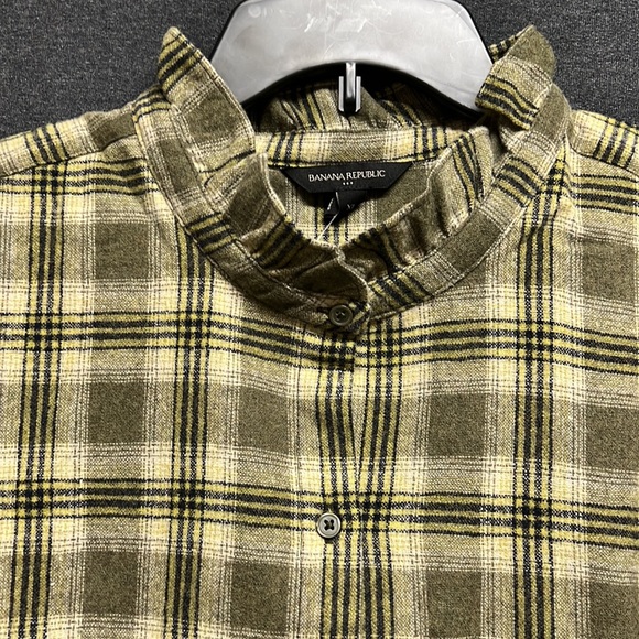 NWT - Banana Republic Factory Women’s Ruffle Flannel Shirt, Camo Green - Size XL - Picture 6 of 10